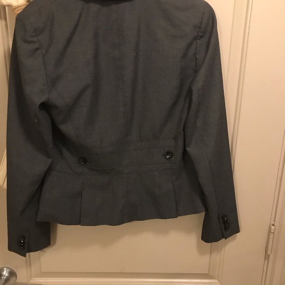 LDS “Ann Taylor suit jacket 🧥S/6 long sleeve grey - Picture 7 of 9